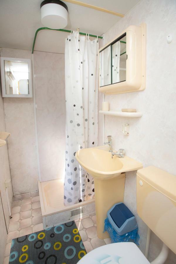 Letnisko Apartment Zwierzyniec Luaran gambar