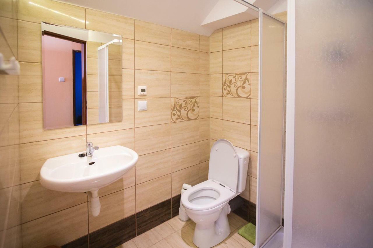 Letnisko Apartment Zwierzyniec Luaran gambar