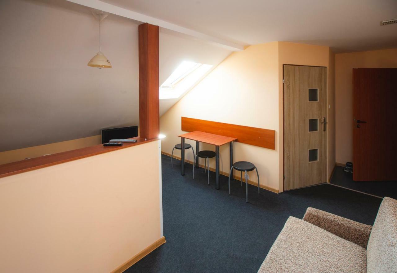 Letnisko Apartment Zwierzyniec Luaran gambar