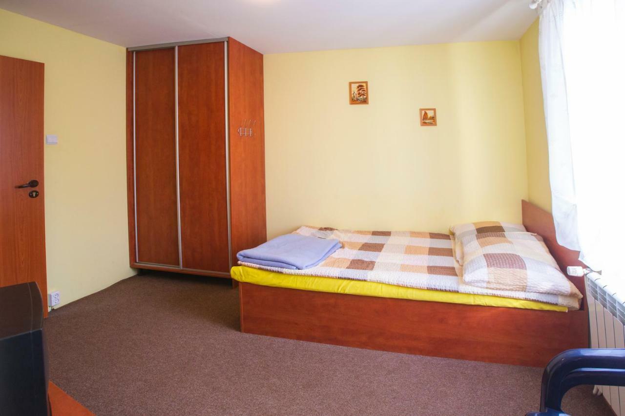 Letnisko Apartment Zwierzyniec Luaran gambar